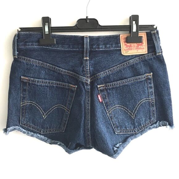 LEVI’S 501 High Waisted Cut Off Denim Shorts Blue 26 - Picture 2 of 3